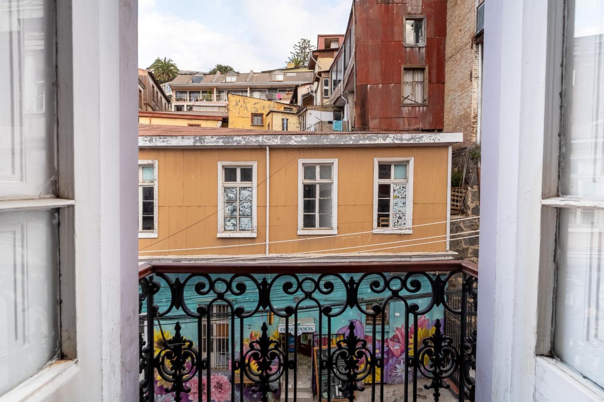 Maki Hostels & Suites Valparaíso Buitenkant foto